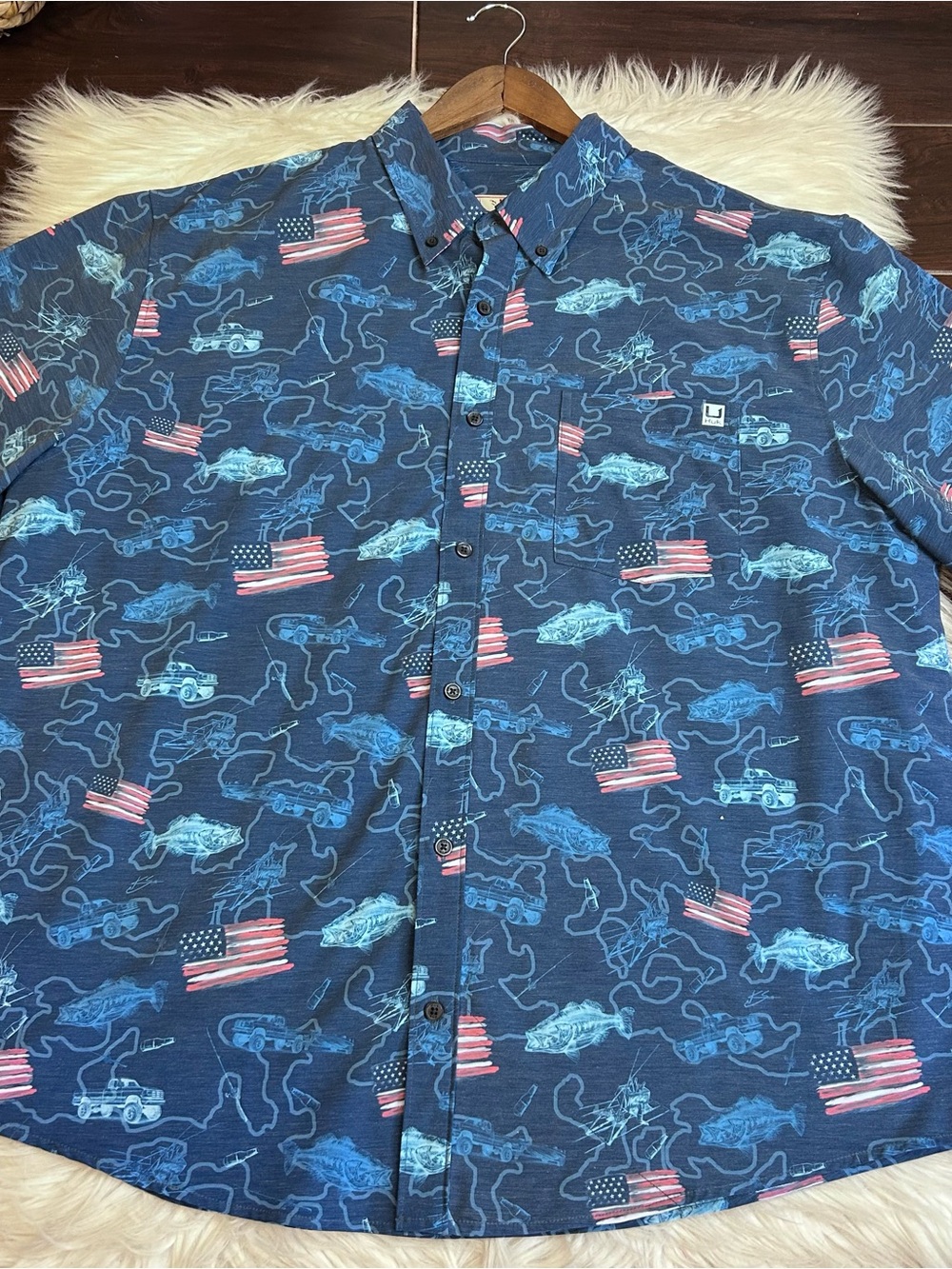 HUK Fishing Performance Kona Fish and Flags USA Fishing Button Up Shirt Mens XXL